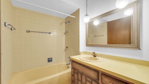 Tiny photo for 15058 Naughton Drive, South Holland, IL 60473 (MLS # 12623093)
