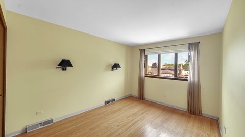 Tiny photo for 15058 Naughton Drive, South Holland, IL 60473 (MLS # 12623093)