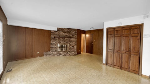 Tiny photo for 15058 Naughton Drive, South Holland, IL 60473 (MLS # 12623093)