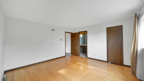 Tiny photo for 15058 Naughton Drive, South Holland, IL 60473 (MLS # 12623093)