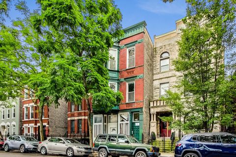 1645 W Huron Street 3F Chicago IL 60622