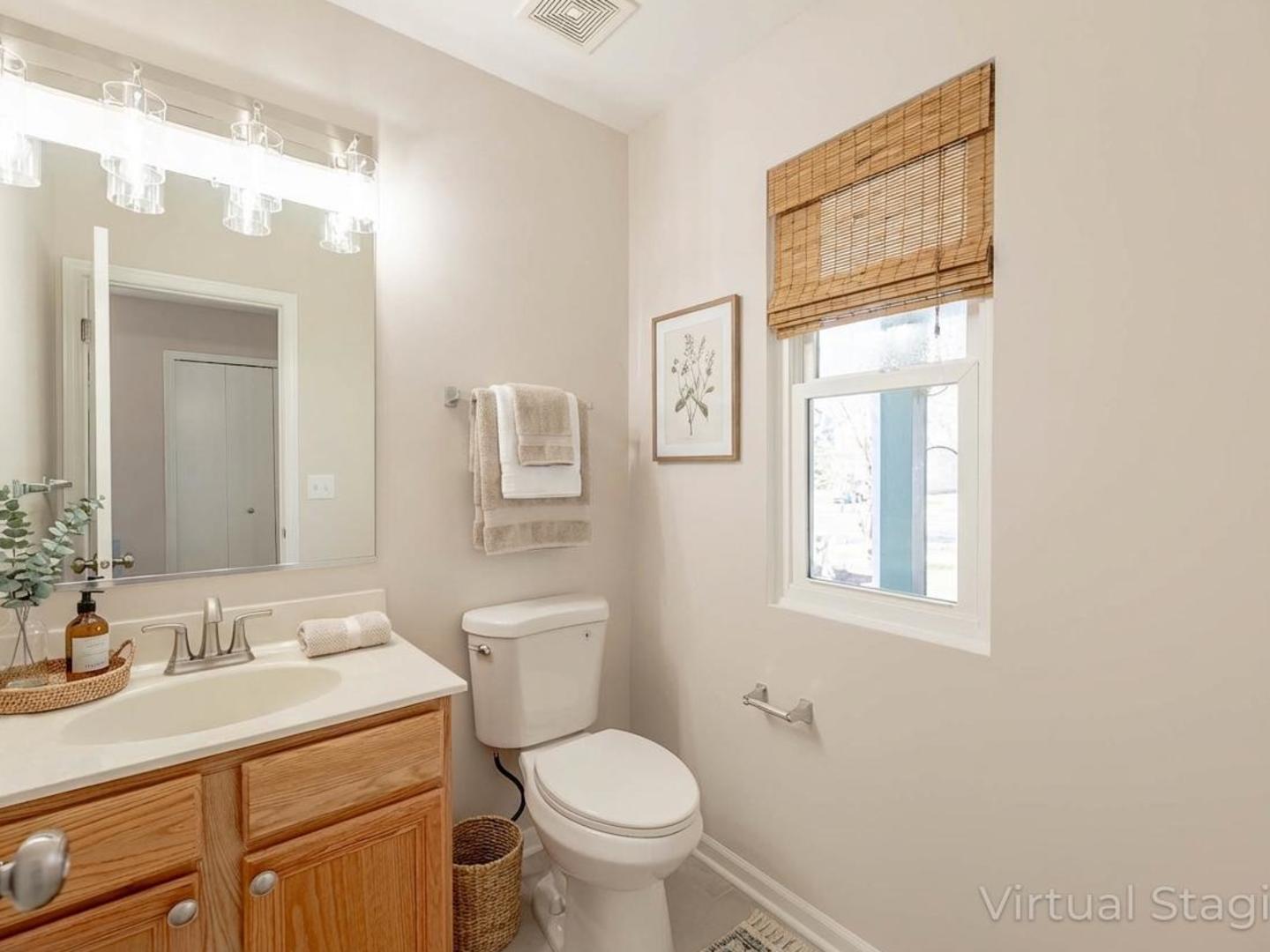 641 W Huron Hills Trail