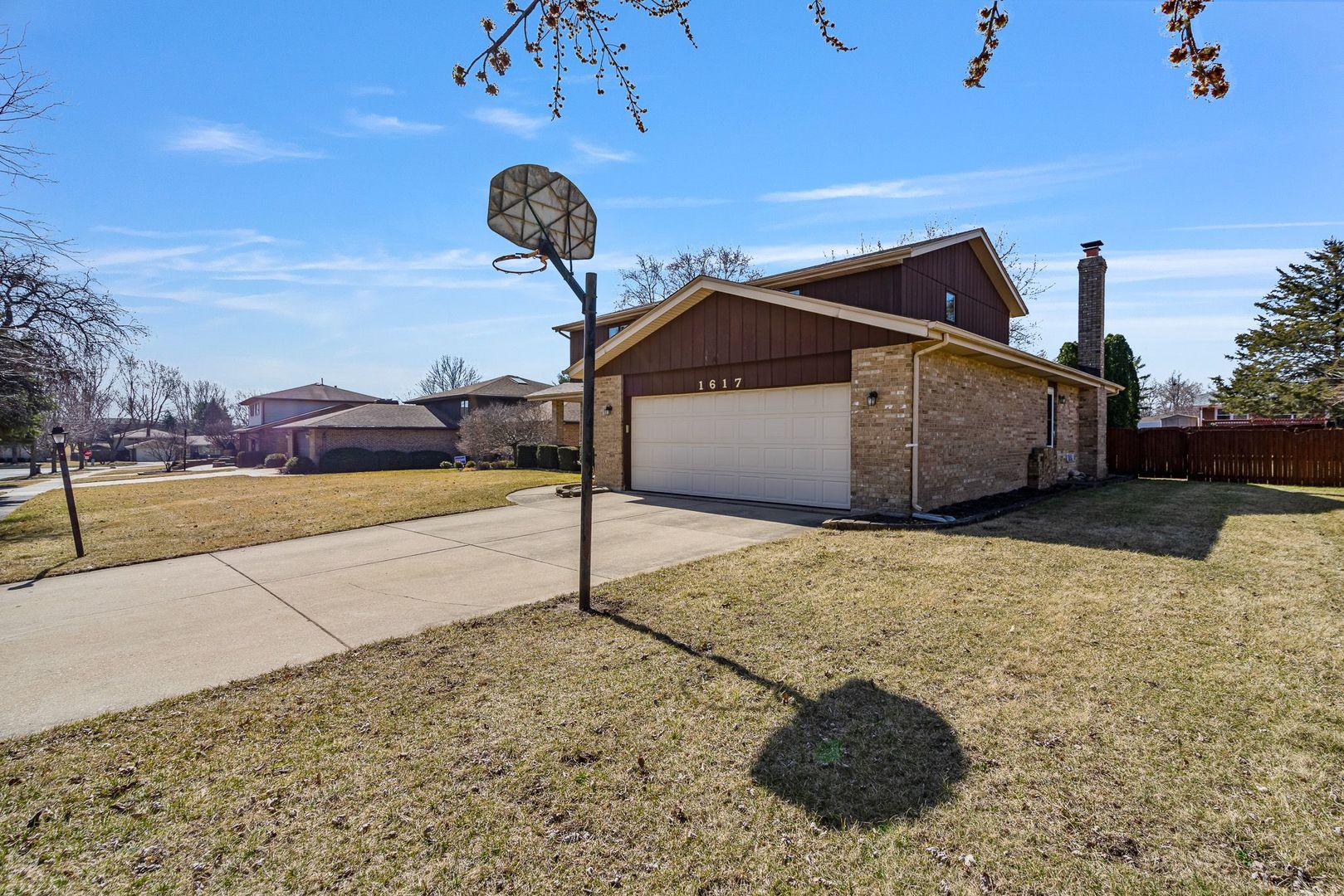1617 Cimarron Drive