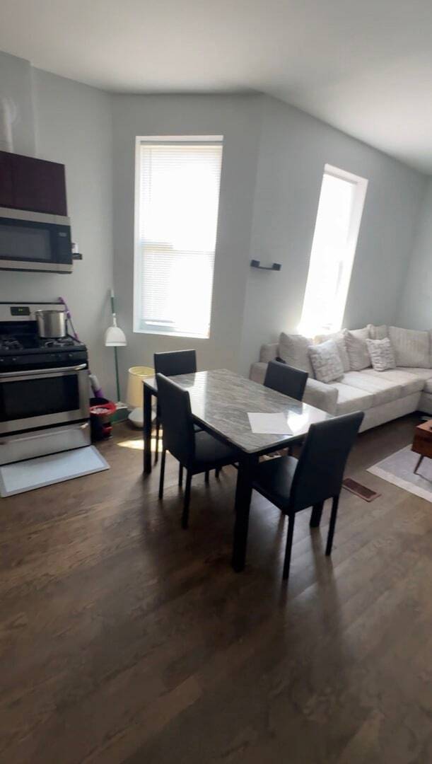 822 N Lawndale Avenue