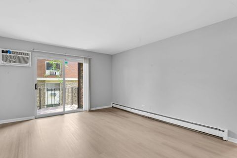 Tiny photo for 1195 Meadow Lane #213, Hoffman Estates, IL 60169 (MLS # 12395138)