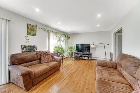 Tiny photo for 9351 LADYBIRD Lane #1D, Des Plaines, IL 60016 (MLS # 12638397)