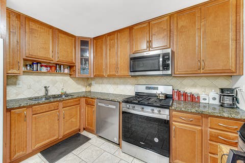 Tiny photo for 9351 LADYBIRD Lane #1D, Des Plaines, IL 60016 (MLS # 12638397)