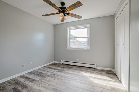 Tiny photo for 2222 N Harlem Avenue #2NW, Elmwood Park, IL 60707 (MLS # 12562782)