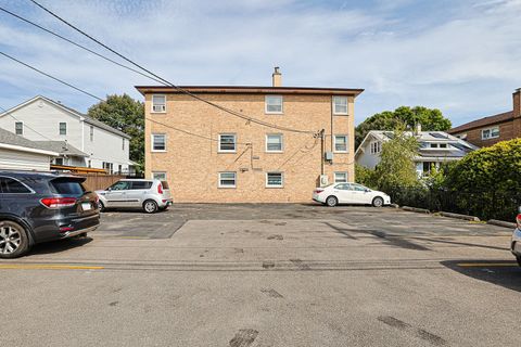 Tiny photo for 2222 N Harlem Avenue #2NW, Elmwood Park, IL 60707 (MLS # 12562782)