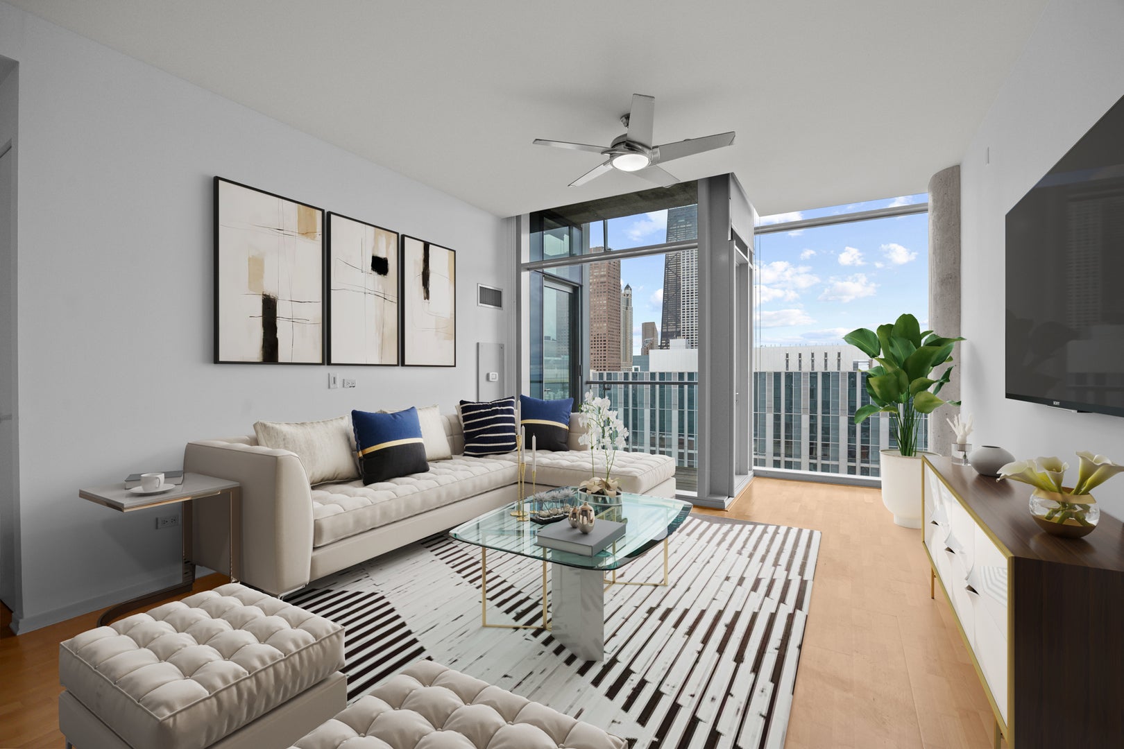 600 N FAIRBANKS Court 3604