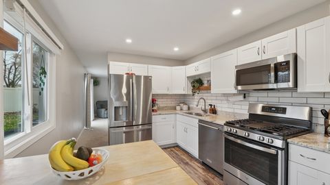 Tiny photo for 6819 Harvest Avenue, Woodridge, IL 60517 (MLS # 12518835)