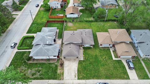 Tiny photo for 1315 Prince Drive, South Holland, IL 60473 (MLS # 12491931)