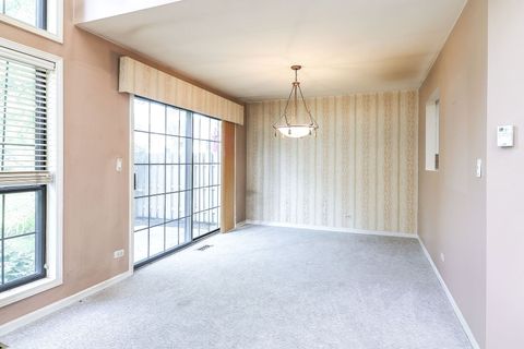 Tiny photo for 164 Springdale Lane, Bloomingdale, IL 60108 (MLS # 12463820)