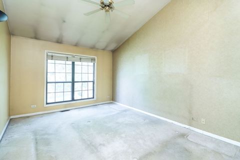 Tiny photo for 164 Springdale Lane, Bloomingdale, IL 60108 (MLS # 12463820)