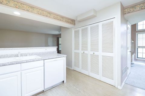 Tiny photo for 164 Springdale Lane, Bloomingdale, IL 60108 (MLS # 12463820)