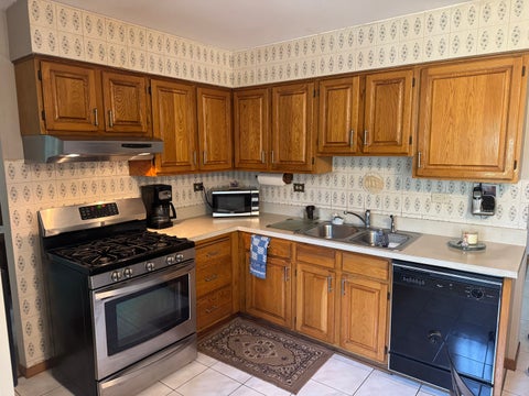 Tiny photo for 181 E Schubert Avenue, Glendale Heights, IL 60139 (MLS # 12716954)