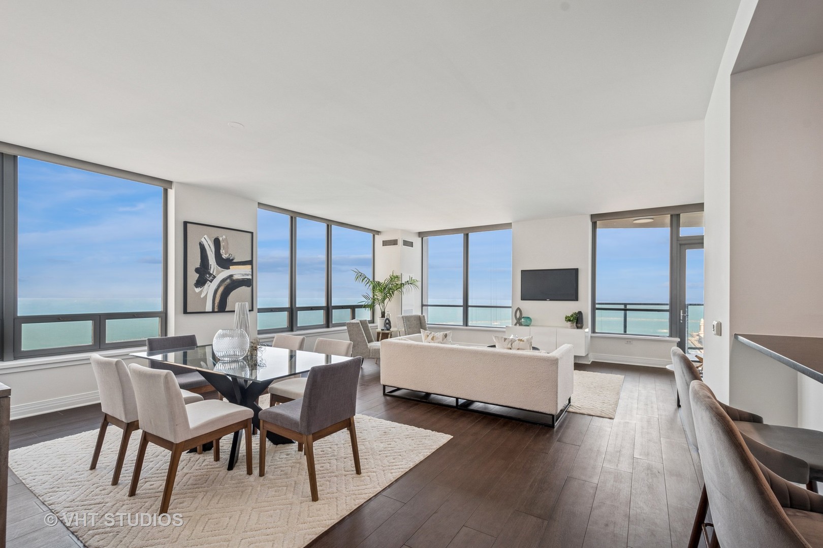 600 N Lake Shore Drive 3411