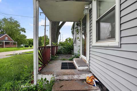 Tiny photo for 122 Garver Avenue, Rockford, IL 61102 (MLS # 12684060)