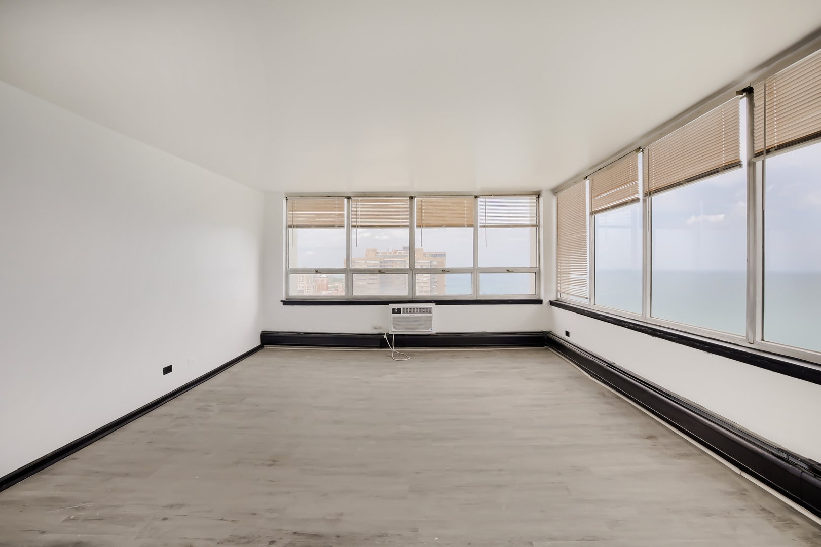 6171 N Sheridan Road 2311
