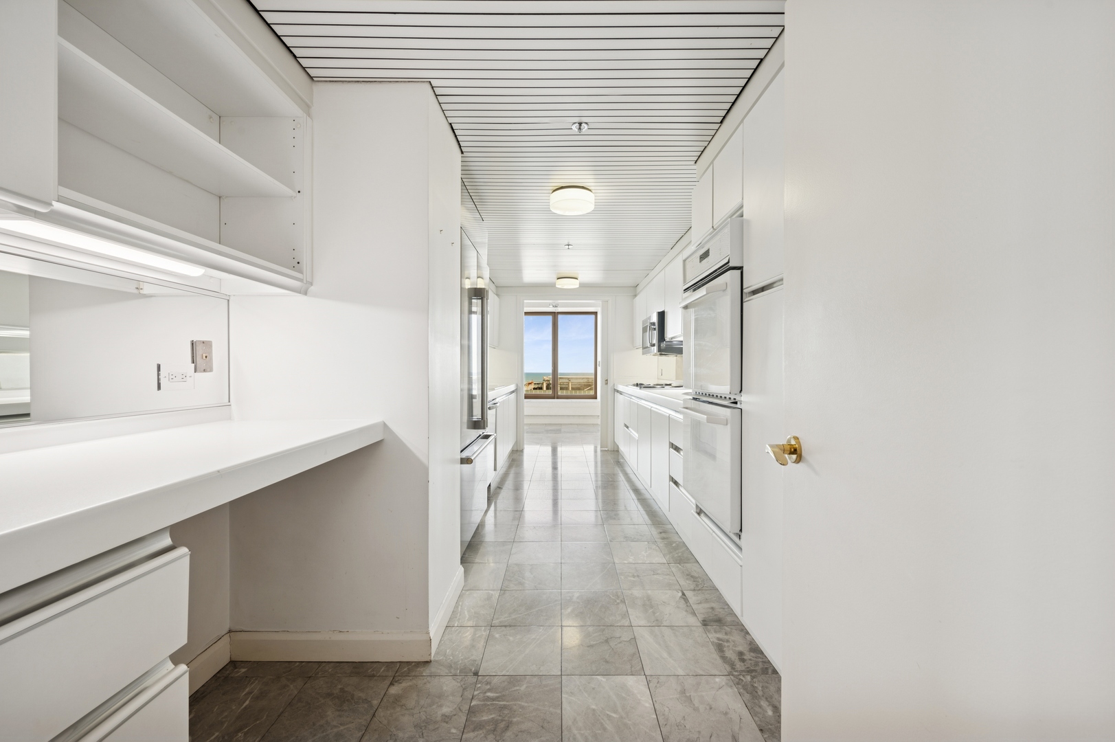 Chicago, Illinois 60611, United States, 3 Bedrooms Bedrooms, ,3 BathroomsBathrooms,Residential,Active,171931