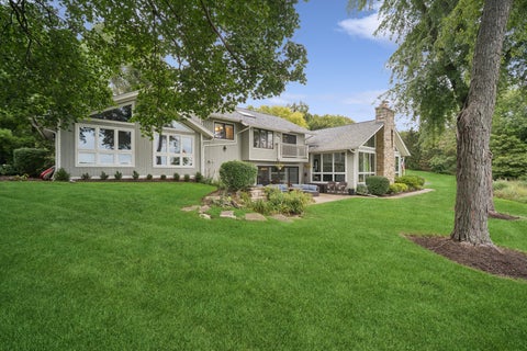 Tiny photo for 498 Lakepoint Drive, Barrington, IL 60010 (MLS # 12756360)
