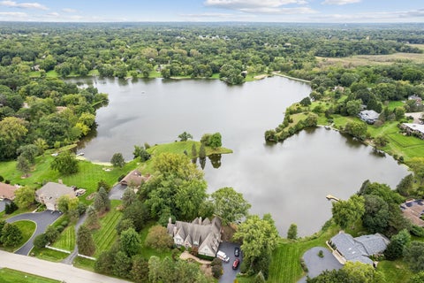 Tiny photo for 498 Lakepoint Drive, Barrington, IL 60010 (MLS # 12756360)