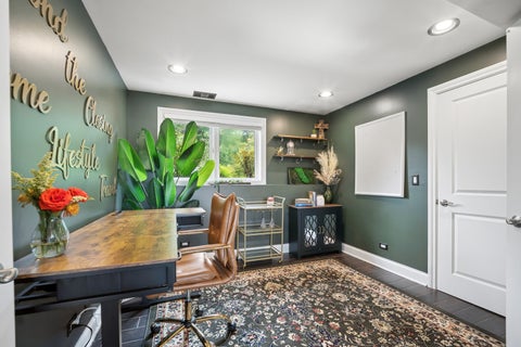 Tiny photo for 498 Lakepoint Drive, Barrington, IL 60010 (MLS # 12756360)