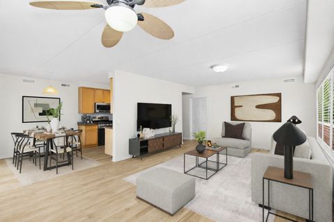 Tiny photo for 365 Graceland Avenue #205A, Des Plaines, IL 60016 (MLS # 12599266)