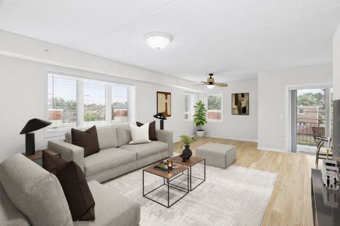 Tiny photo for 365 Graceland Avenue #205A, Des Plaines, IL 60016 (MLS # 12599266)