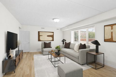 Tiny photo for 365 Graceland Avenue #205A, Des Plaines, IL 60016 (MLS # 12599266)