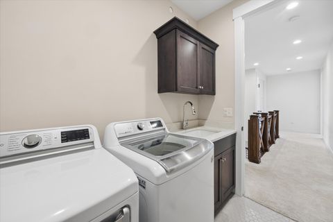 Tiny photo for 16W185 89th Street, Burr Ridge, IL 60527 (MLS # 12626465)