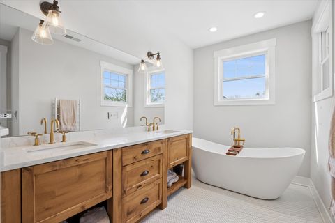 Tiny photo for 16W185 89th Street, Burr Ridge, IL 60527 (MLS # 12626465)