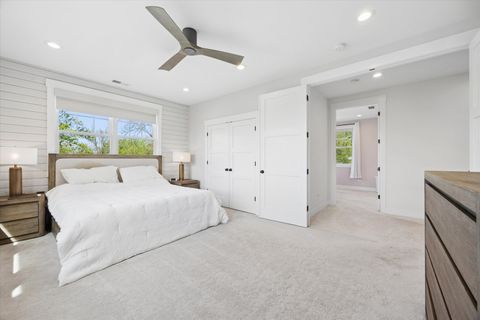 Tiny photo for 16W185 89th Street, Burr Ridge, IL 60527 (MLS # 12626465)