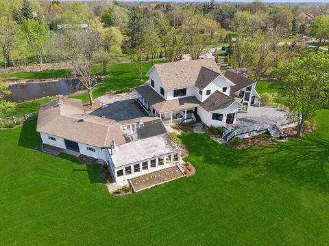 Tiny photo for 16W185 89th Street, Burr Ridge, IL 60527 (MLS # 12626465)