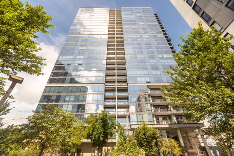 Tiny photo for 860 W BLACKHAWK Street #306, Chicago, IL 60642 (MLS # 12501806)