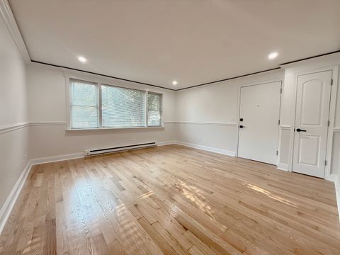 Tiny photo for 5037 N East River Road #1B, Norridge, IL 60706 (MLS # 12611020)