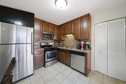 Tiny photo for 175 Creekside Drive, Bolingbrook, IL 60440 (MLS # 12600549)