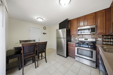 Tiny photo for 175 Creekside Drive, Bolingbrook, IL 60440 (MLS # 12600549)