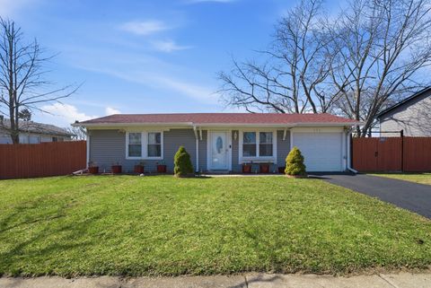 Photo of 175 Creekside Drive, Bolingbrook, IL 60440 (MLS # 12600549)