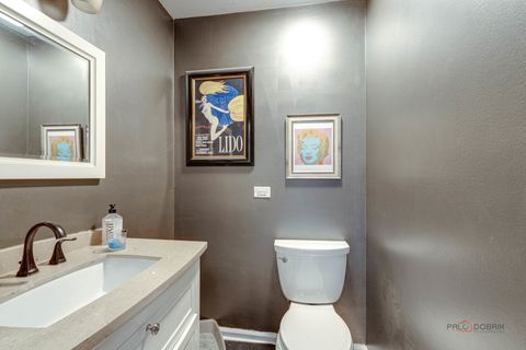 Tiny photo for 837 Suffield Square, Lincolnshire, IL 60069 (MLS # 12475062)
