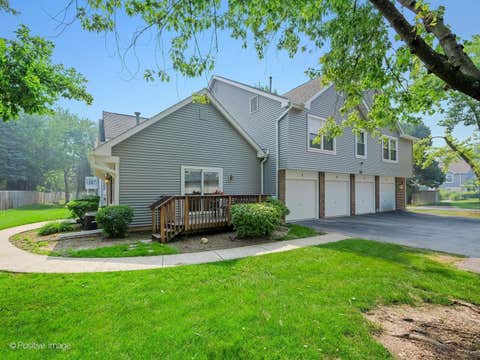 Tiny photo for 2740 Weeping Willow Drive #A, Lisle, IL 60532 (MLS # 12706701)
