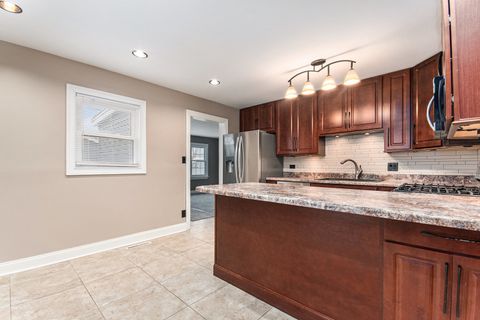 Tiny photo for 107 Hickory Avenue, Streamwood, IL 60107 (MLS # 12530711)