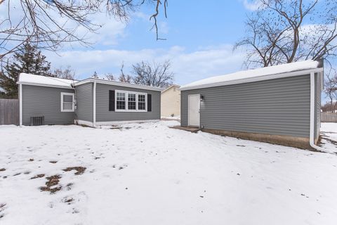 Tiny photo for 107 Hickory Avenue, Streamwood, IL 60107 (MLS # 12530711)