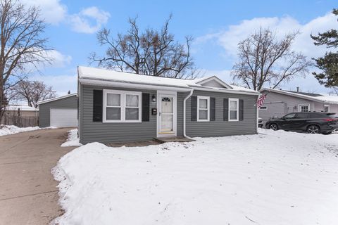 Tiny photo for 107 Hickory Avenue, Streamwood, IL 60107 (MLS # 12530711)