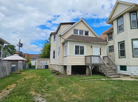 A home in Maywood