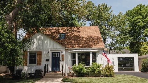 Photo of 1907 E Indiana Street, Wheaton, IL 60187 (MLS # 12673374)