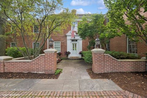 Tiny photo for 1 Briar Lane, Glencoe, IL 60022 (MLS # 12461817)