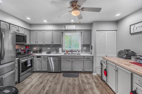 Tiny photo for 22757 Lakeshore Drive, Richton Park, IL 60471 (MLS # 12380062)