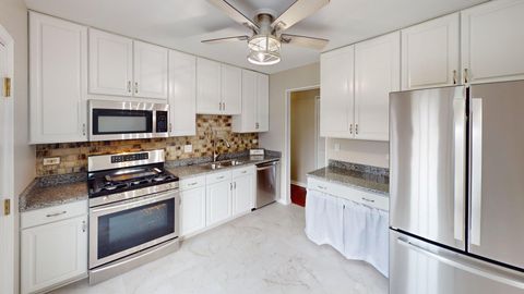 Tiny photo for 304 Jackson Street, Bartlett, IL 60103 (MLS # 12462682)
