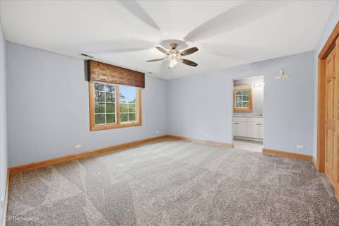 Tiny photo for 540 N Columbine Avenue, Lombard, IL 60148 (MLS # 12664609)
